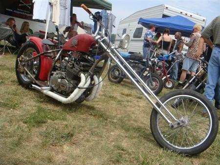 Honda chopper with extended fork